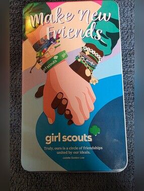 Girl Scouts 'Make New Friends' Keepsake Tin - Multicolor